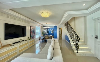 Apartamento 4 dormitórios Marie Antoinette, Meia Praia - ITAPEMA