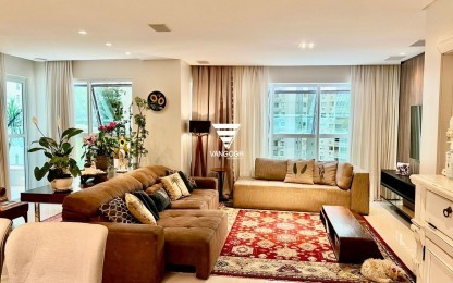 Apartamento 4 dormitórios Four Seasons Residence, Quadra Mar - Balneário Camboriú