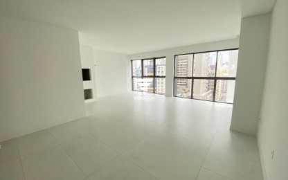 Apartamento 4 dormitórios Royal Tower, Centro - Balneário Camboriú