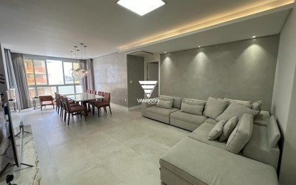 Apartamento 4 dormitórios Via Marina, Quadra Mar - Balneário Camboriú