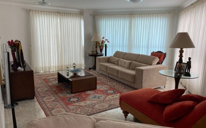 Apartamento 3 dormitórios Royal Palace, Frente Mar - Balneário Camboriú