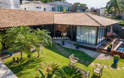 Casa 4 dormitórios , Barra - Balneário Camboriú