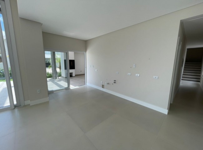 Casa em Condomínio 3 dormitórios Caledônia Private Village, Santa Regina - Camboriú