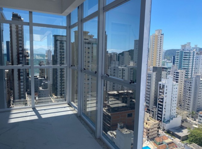 Apartamento 3 dormitórios Unique Tower