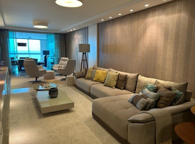 Apartamento 4 dormitórios Edifício Metrópolis, Frente Mar - Balneário Camboriú
