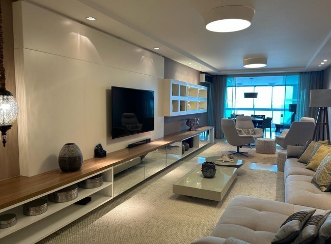 Apartamento 4 dormitórios Edifício Metrópolis, Frente Mar - Balneário Camboriú