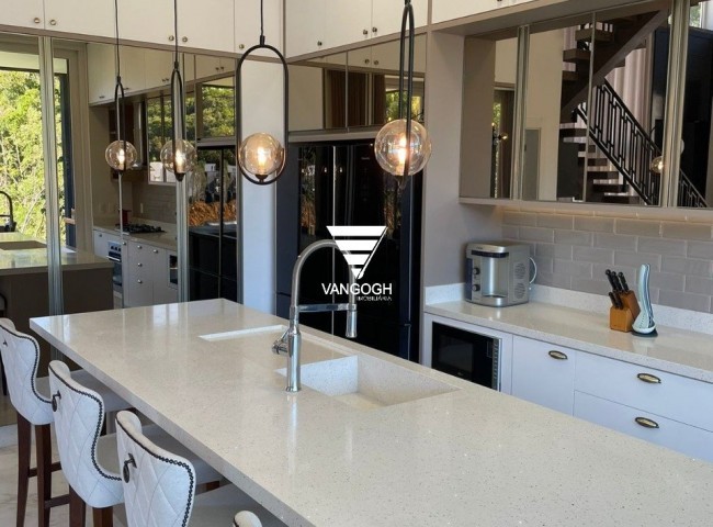 Casa em Condomínio 3 dormitórios Residencial Haras Rio do Ouro, Ariribá - Balneário Camboriú