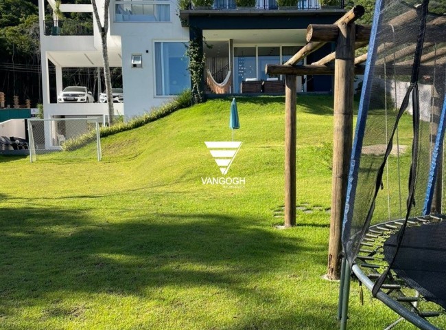 Casa em Condomínio 3 dormitórios Residencial Haras Rio do Ouro, Ariribá - Balneário Camboriú