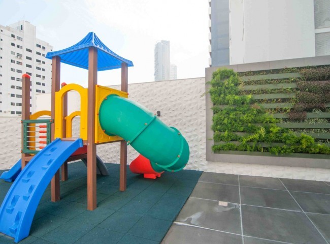 Apartamento 3 dormitórios Via Marina, Quadra Mar - Balneário Camboriú