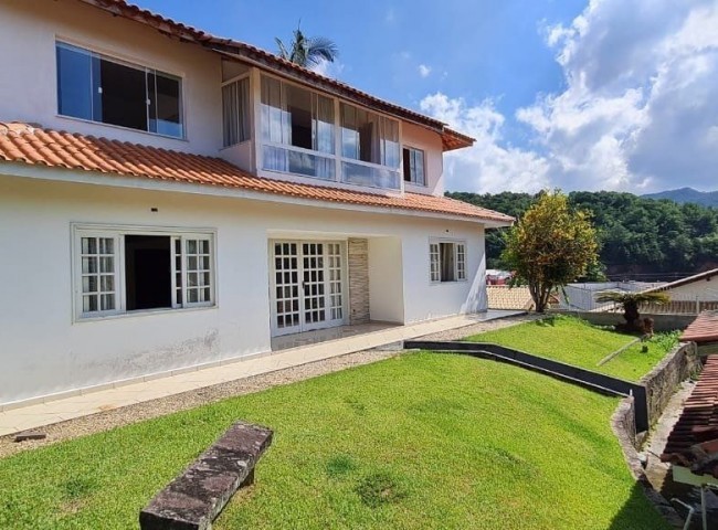 Casa 4 dormitórios , Praia dos Amores - Balneário Camboriú