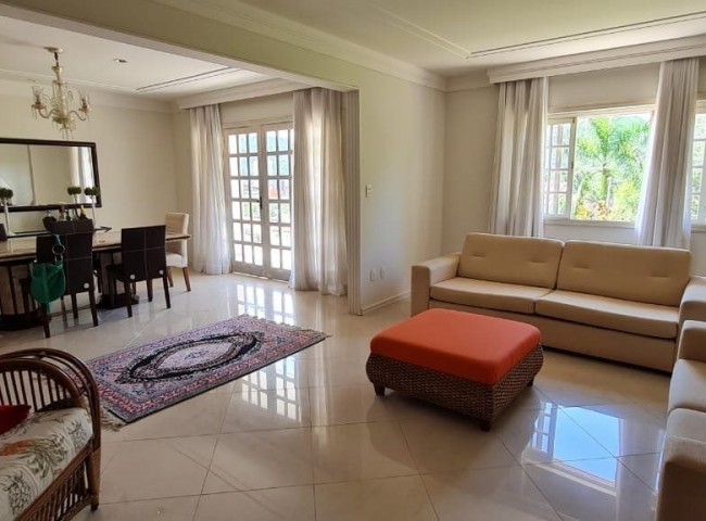 Casa 4 dormitórios , Praia dos Amores - Balneário Camboriú