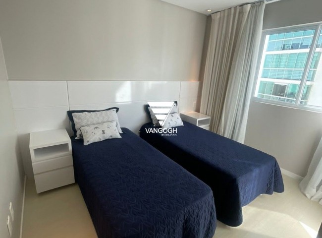 Apartamento 3 dormitórios Torre de Lyon, Pioneiros - Balneário Camboriú