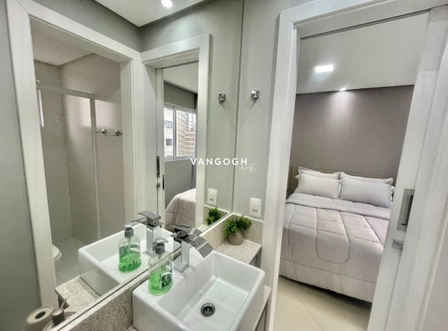 Apartamento 3 dormitórios Edifício Yverdon, Centro - Balneário Camboriú