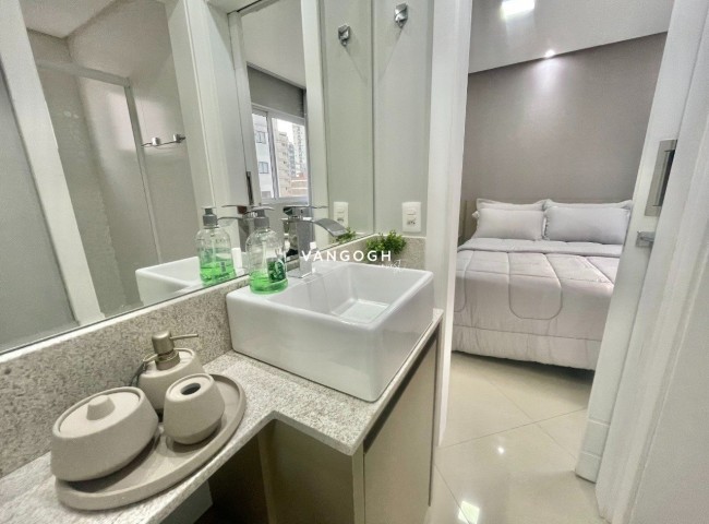 Apartamento 3 dormitórios Edifício Yverdon, Centro - Balneário Camboriú