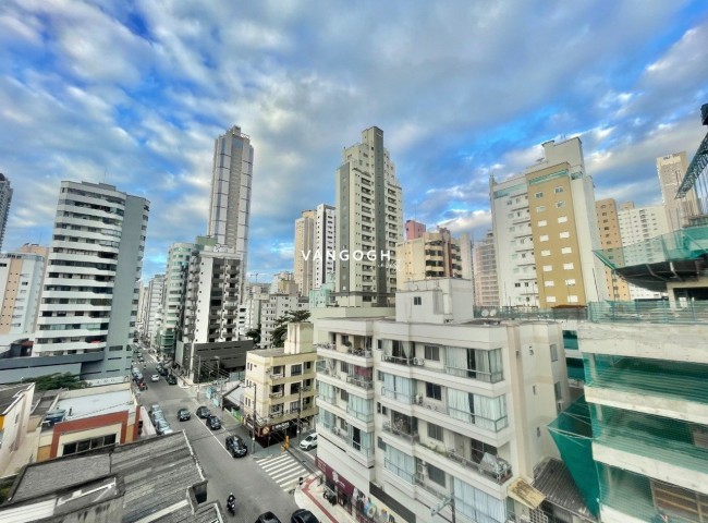 Apartamento 3 dormitórios Edifício Yverdon, Centro - Balneário Camboriú