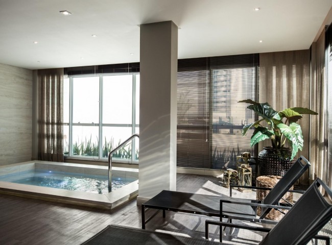 Apartamento 4 dormitórios Four Seasons Residence, Quadra Mar - Balneário Camboriú