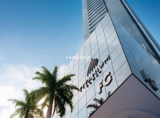 Apartamento 8 dormitórios Titanium Tower