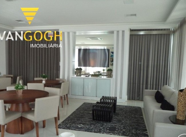 Apartamento 4 dormitórios Le Majestic, Quadra Mar - Balneário Camboriú