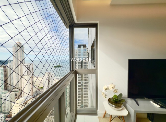 Apartamento 3 dormitórios Royal Tower, Centro - Balneário Camboriú