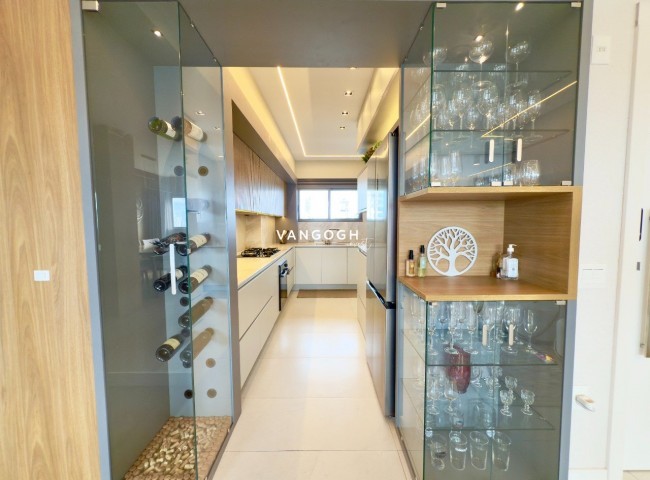 Apartamento 3 dormitórios Royal Tower, Centro - Balneário Camboriú