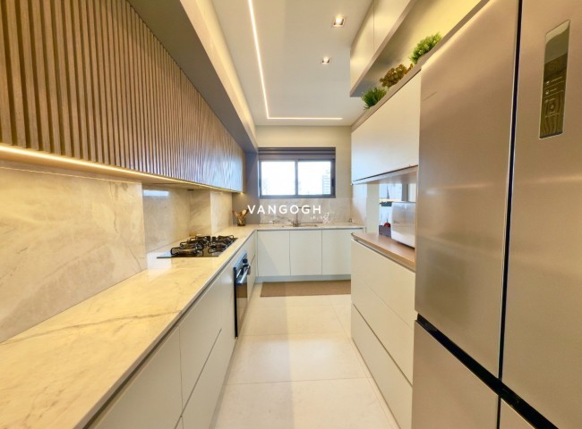 Apartamento 3 dormitórios Royal Tower, Centro - Balneário Camboriú