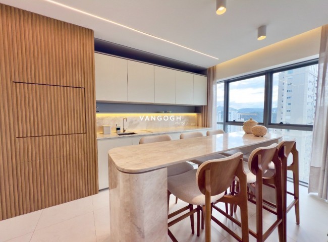 Apartamento 3 dormitórios Royal Tower, Centro - Balneário Camboriú