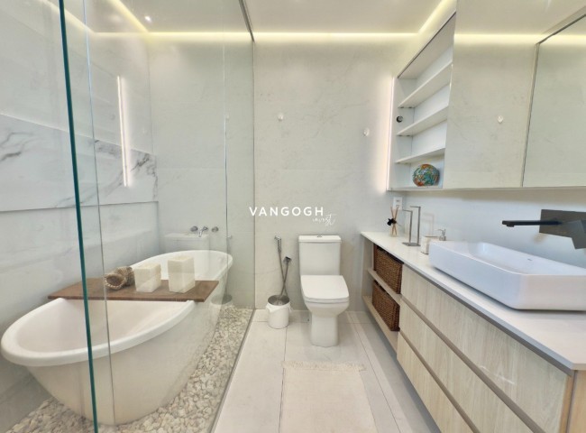 Apartamento 3 dormitórios Royal Tower, Centro - Balneário Camboriú