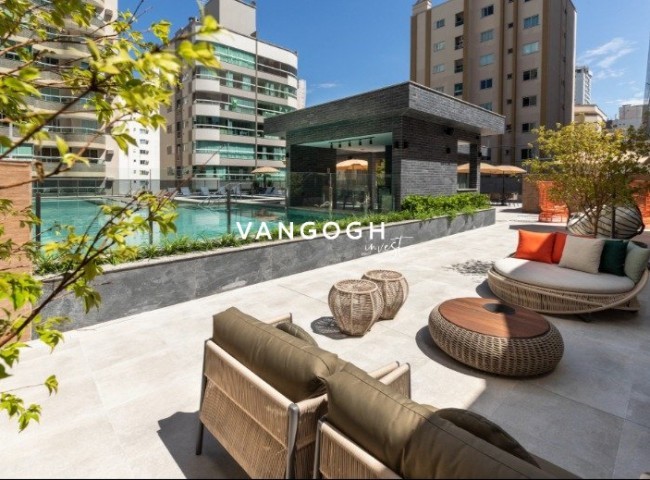 Apartamento 3 dormitórios Royal Tower, Centro - Balneário Camboriú