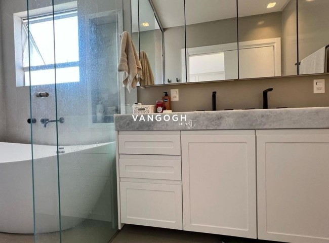 Apartamento 3 dormitórios Edifício Montpelier, Pioneiros - Balneário Camboriú