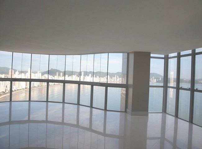 Cobertura 6 dormitórios Ibiza Towers, Frente Mar - Balneário Camboriú