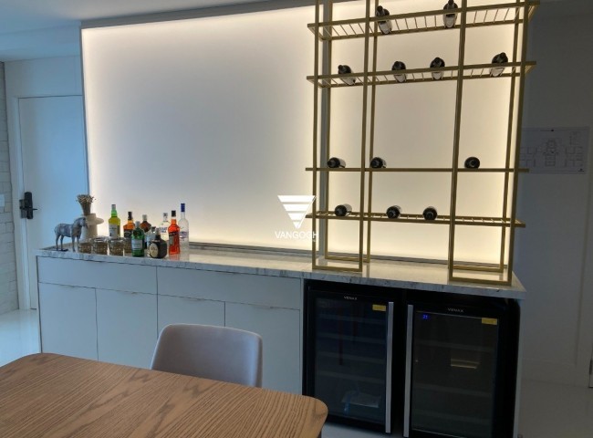 Apartamento 4 dormitórios Yachthouse, Quadra Mar - Balneário Camboriú