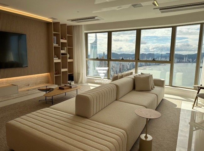 Apartamento 4 dormitórios Yachthouse, Quadra Mar - Balneário Camboriú