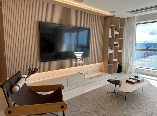 Apartamento 4 dormitórios Yachthouse, Quadra Mar - Balneário Camboriú