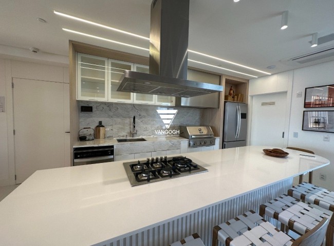 Apartamento 4 dormitórios Yachthouse, Quadra Mar - Balneário Camboriú