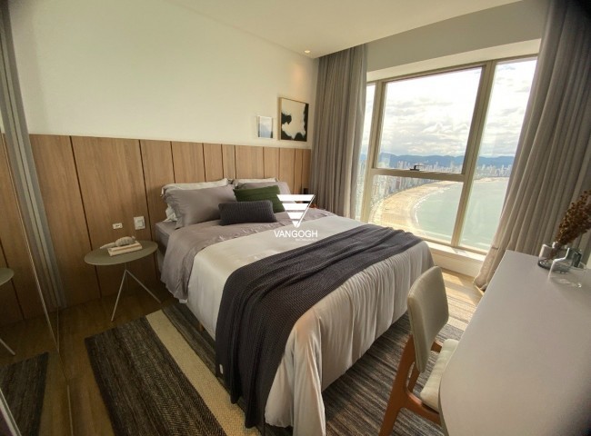 Apartamento 4 dormitórios Yachthouse, Quadra Mar - Balneário Camboriú