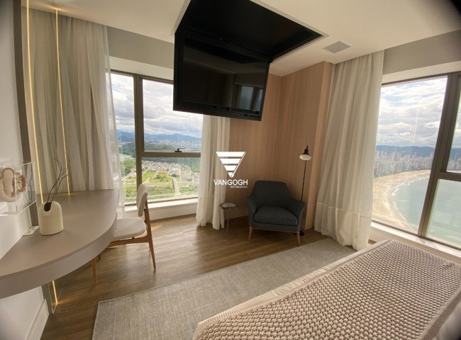Apartamento 4 dormitórios Yachthouse, Quadra Mar - Balneário Camboriú