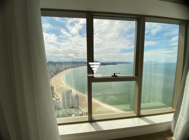 Apartamento 4 dormitórios Yachthouse, Quadra Mar - Balneário Camboriú