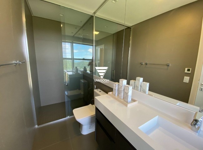 Apartamento 4 dormitórios Yachthouse, Quadra Mar - Balneário Camboriú