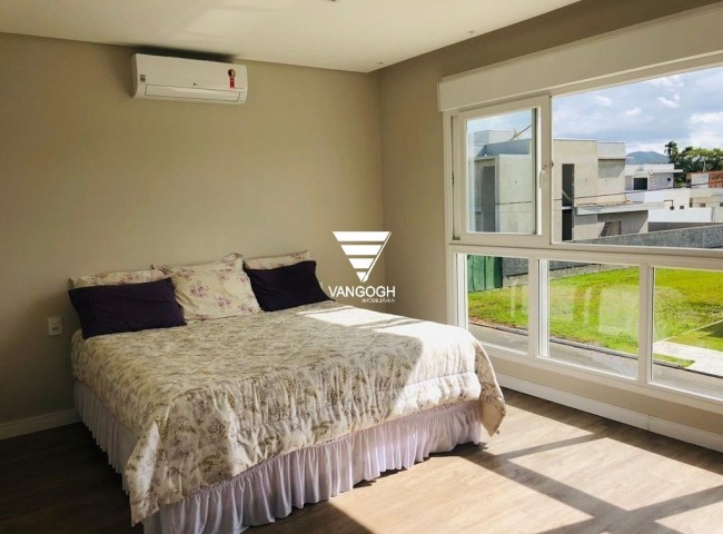 Casa em Condomínio 4 dormitórios Caledônia Private Village, Santa Regina - Camboriú