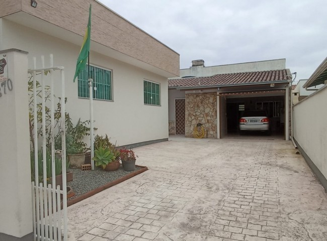 Casa 3 dormitórios , Centro - Balneário Camboriú
