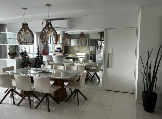 Apartamento 4 dormitórios Villa Veneto, Centro - Balneário Camboriú