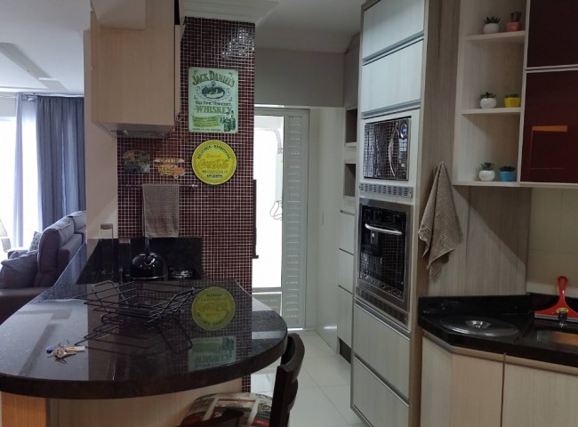 Apartamento 3 dormitórios Barcelona, Quadra Mar - Balneário Camboriú