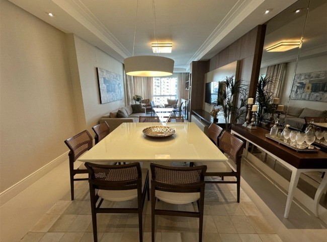 Apartamento 3 dormitórios Vale dos Reis, Quadra Mar - Balneário Camboriú