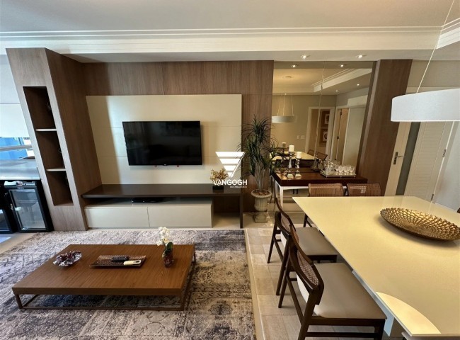 Apartamento 3 dormitórios Vale dos Reis, Quadra Mar - Balneário Camboriú