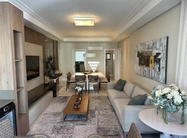 Apartamento 3 dormitórios Vale dos Reis, Quadra Mar - Balneário Camboriú