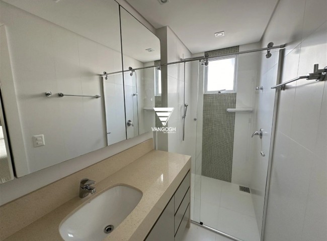 Apartamento 3 dormitórios Vale dos Reis, Quadra Mar - Balneário Camboriú