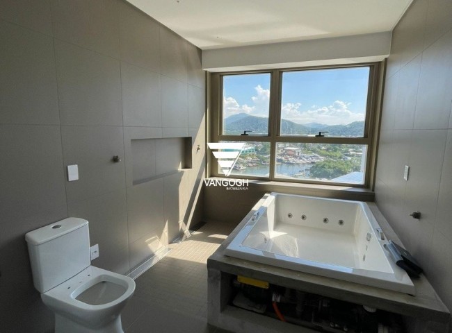 Apartamento 4 dormitórios Yachthouse, Quadra Mar - Balneário Camboriú