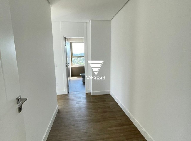 Apartamento 4 dormitórios Yachthouse, Quadra Mar - Balneário Camboriú