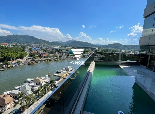 Apartamento 4 dormitórios Yachthouse, Quadra Mar - Balneário Camboriú