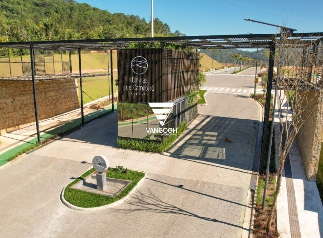 Casa 4 dormitórios Colinas de Camboriú Village, Várzea do Ranchinho - Camboriú